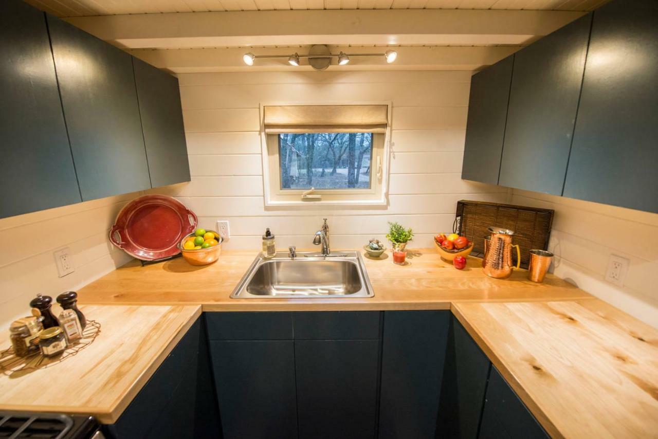 فيلا Montana Escape Elegant Tiny House In Waco Near Magnolia المظهر الخارجي الصورة